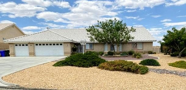 1st image of 26606 Lakeview Dr