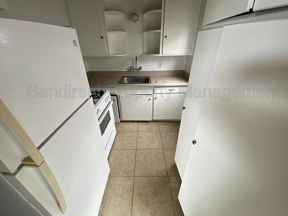 3rd image of 5160 W Point Loma Blvd #5160