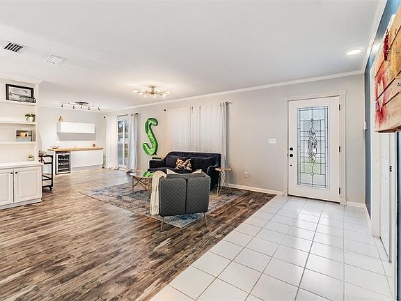 2nd image of 7107 Halifax Ct