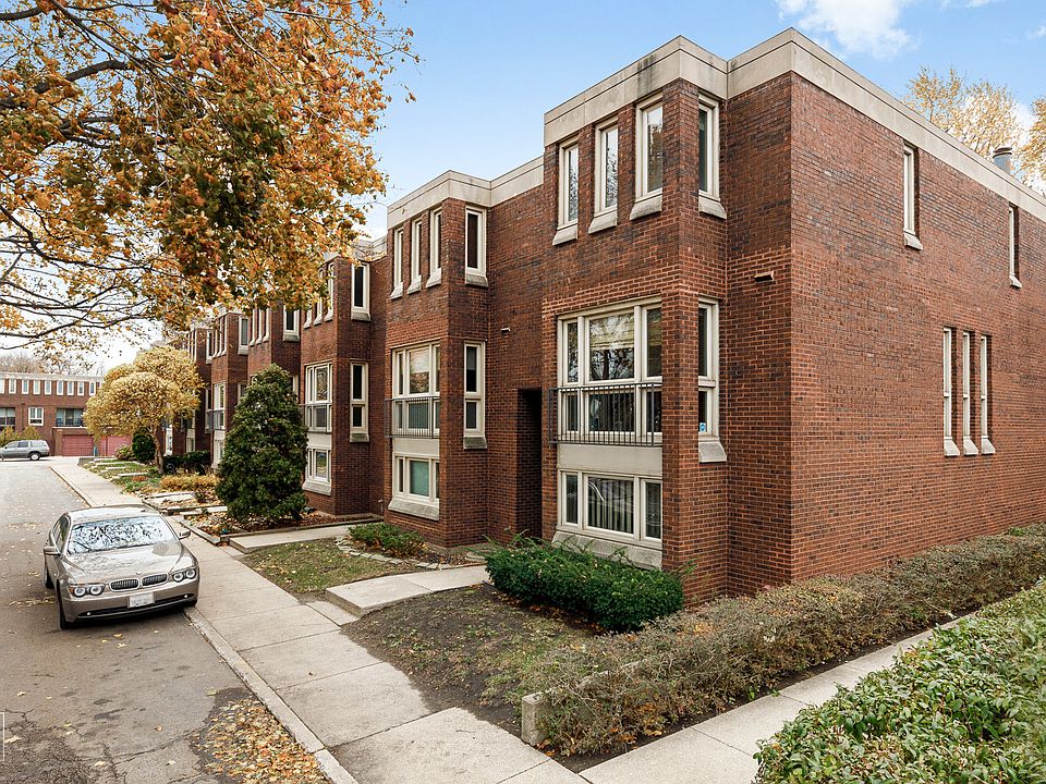 1st image of 2617 S Michigan Ave #B