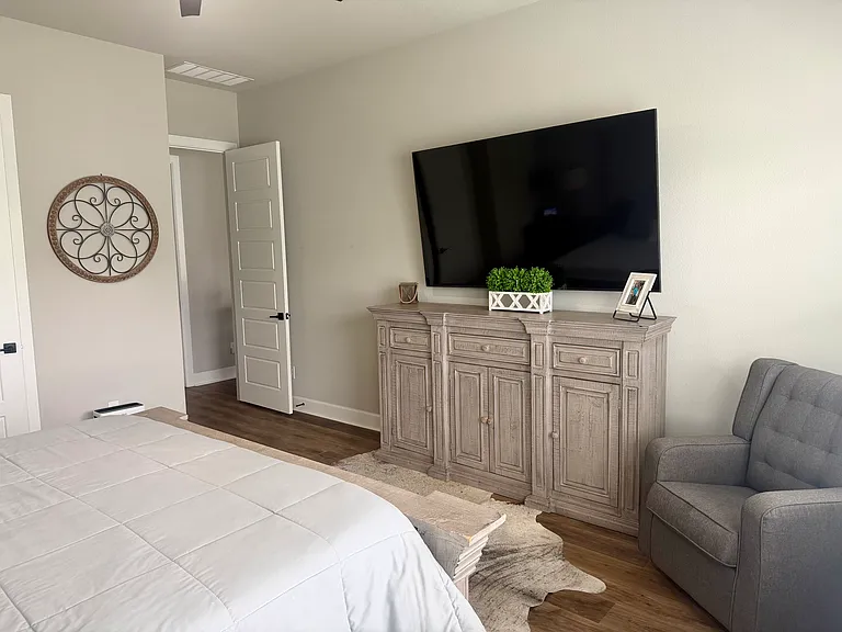 2413 Stella Ln — Photo 34