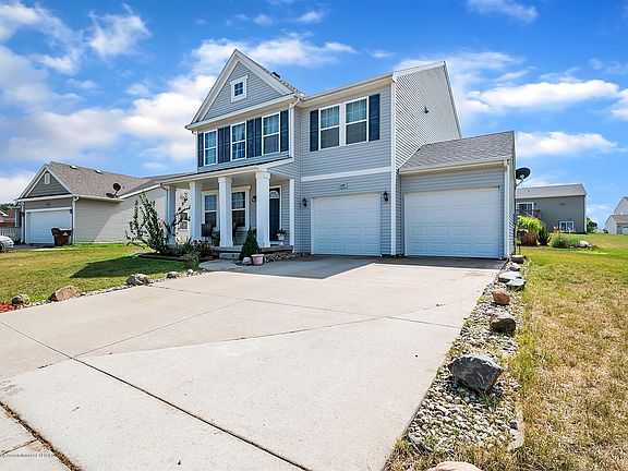 4th image of 4197 Black Cherry Ln