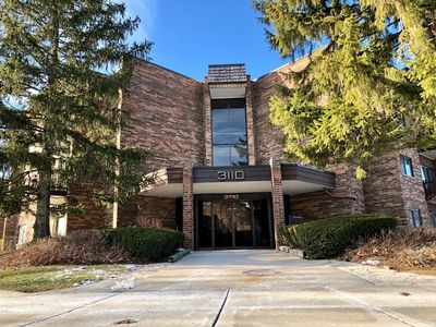 3110 Pheasant Creek Dr APT 209, Northbrook, IL, 60062