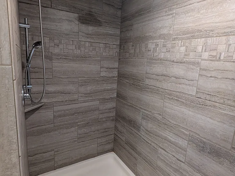 276 Silver Fox Xing #276 — Photo 5