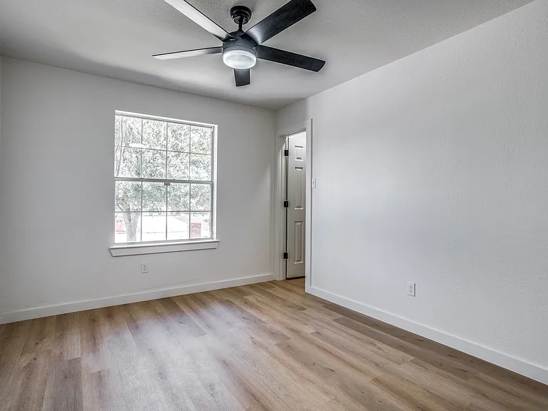 2820 Enchanted Eve Dr — Photo 22