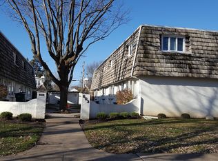 603 N Raynor Ave APT 8, Joliet, IL 60435