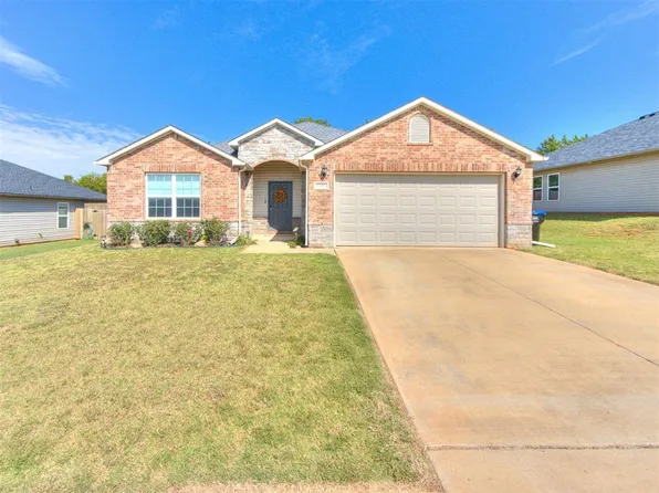 1205 Granite Ln, Noble, OK 73068