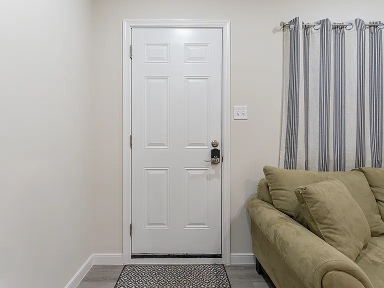 2 Webster Ct — Photo 8