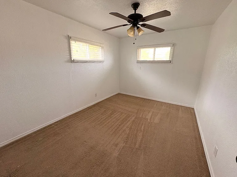 1736 N Penasco Dr — Photo 8