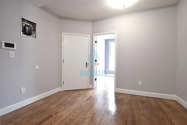 Rented by null | media 4