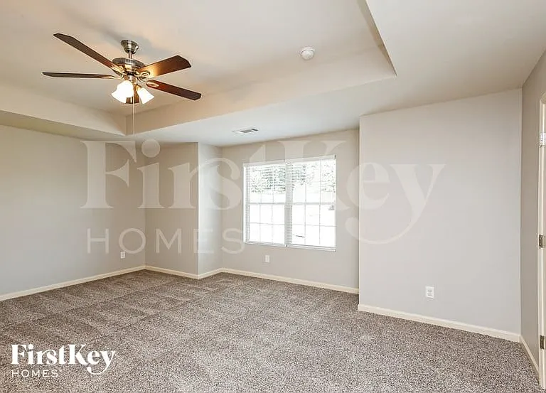 835 Sassafras Ln — Photo 8