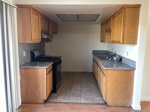 2nd image of 220 N Lincoln Ave #F