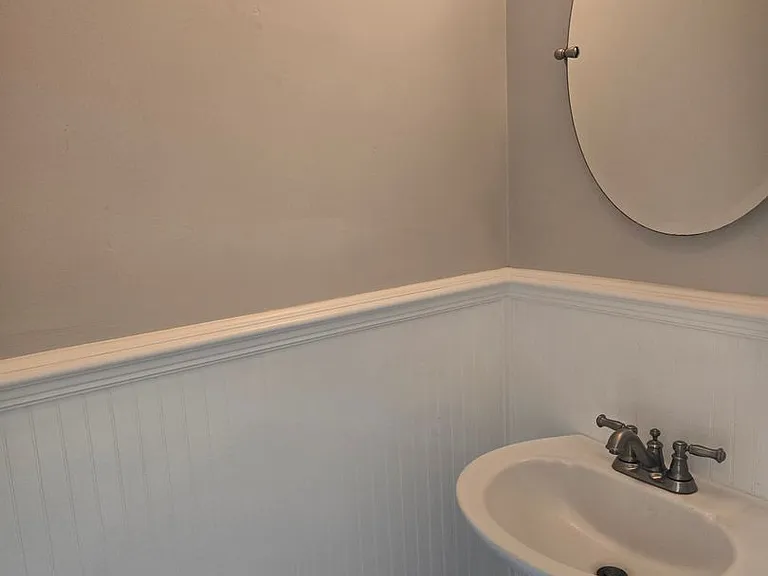 4503 NW 41st Pl — Photo 18