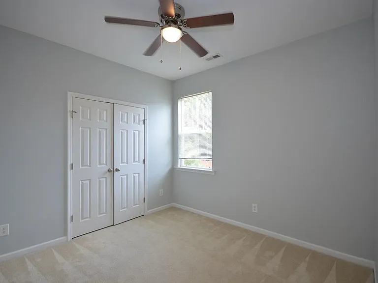 1507 Hinchliff Ct — Photo 22