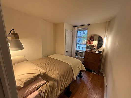 Rented by Urban Real Estate Property Group Inc | media 10