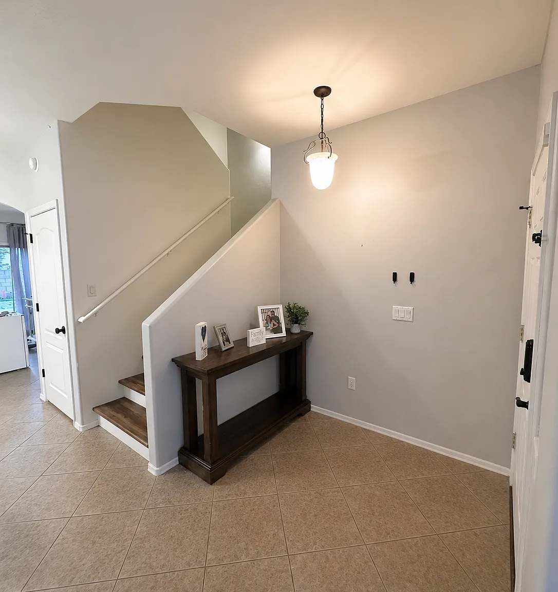 4 bed, 2.5 bath, 2213 sqft, $2,150 — Photo 3