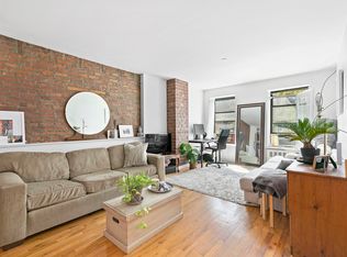 521 E 6th St #4, New York, NY 10009