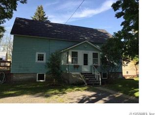 2 Dumond St, Naples, NY 14512