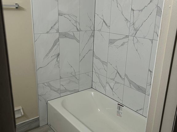 5th image of 434 Battery Dr #406