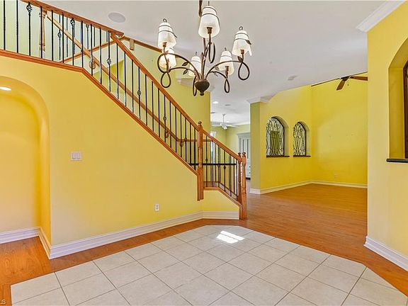 4th image of 10113 N Golden Elm Dr