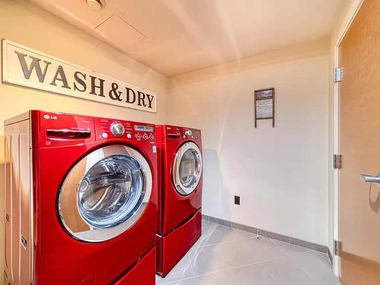 Laundry Room Cabinet