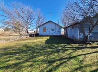 503 N Electra St, Electra, TX 76360