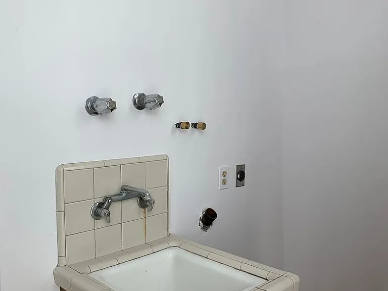627 N Hill Pl — Photo 21