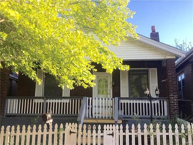 1st image of 2224 Alberta St