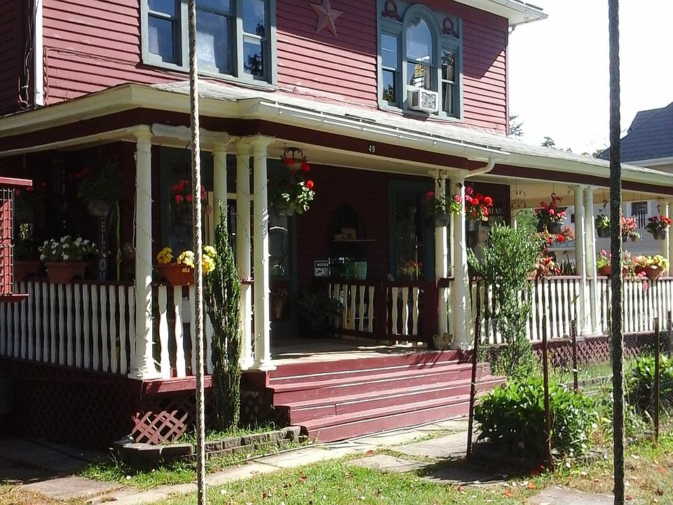 1st image of 49 Dwyer Avenue