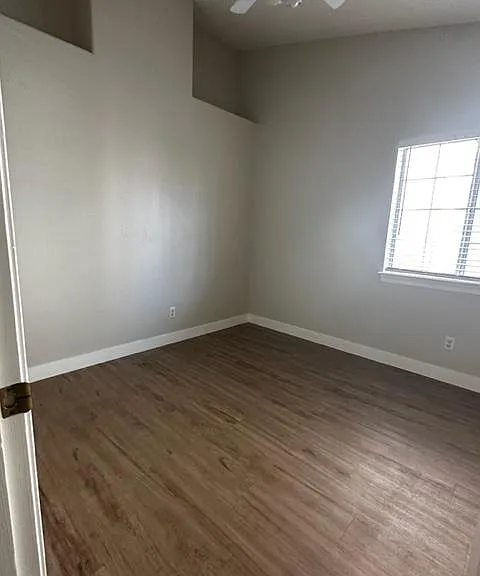 1410 W Crystal Spring Dr — Photo 19