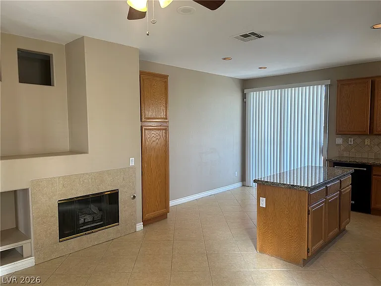 604 Palmwood Ln — Photo 5