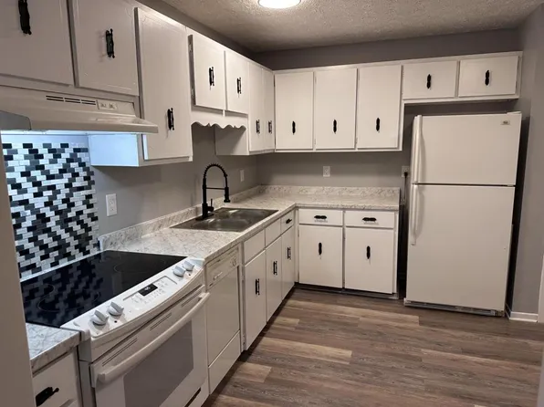 300 Car Mol Dr Unit 1, Johnson City, TN 37601