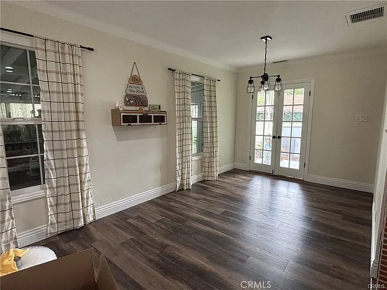 3297 N Pershing Ave — Photo 6