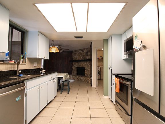 3rd image of 1624 SW 77th Ter