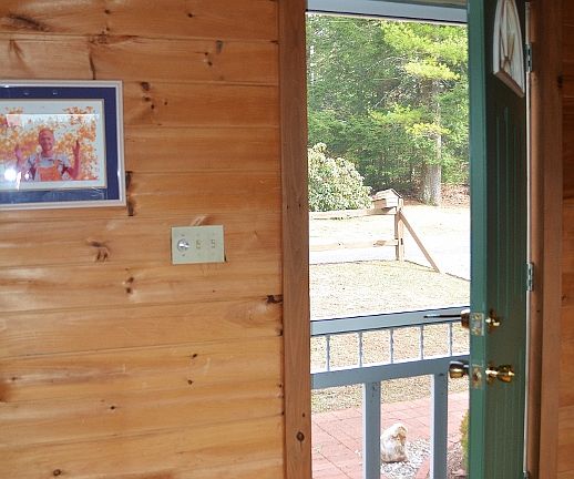3rd image of 27 Headlands Rd