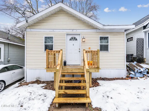 4 Myrtle Avenue, Schenectady, NY 12304