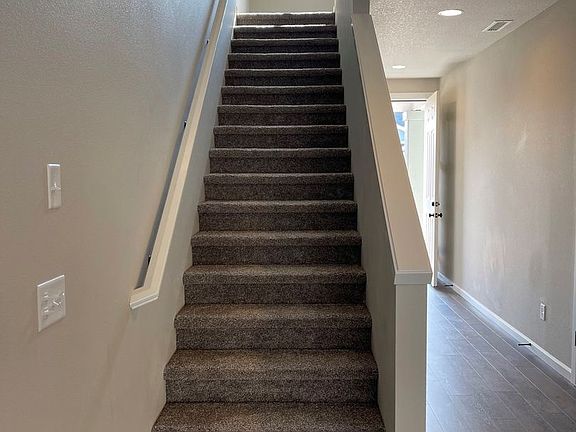 5th image of 12904 NE 62nd Ave