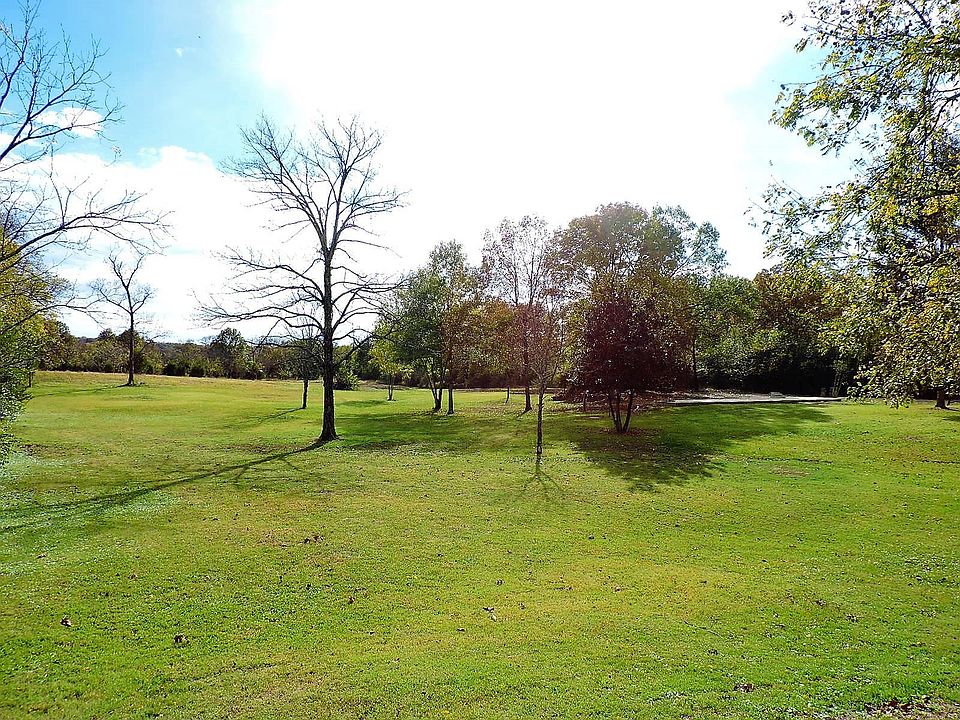 1st image of 810 Lovers Ln Lot 9
