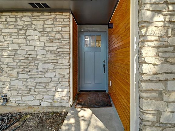4th image of 4710 Russet Hill Dr