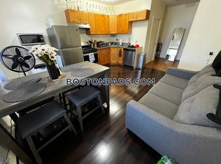 1576 Tremont St #3, Boston, MA 02120