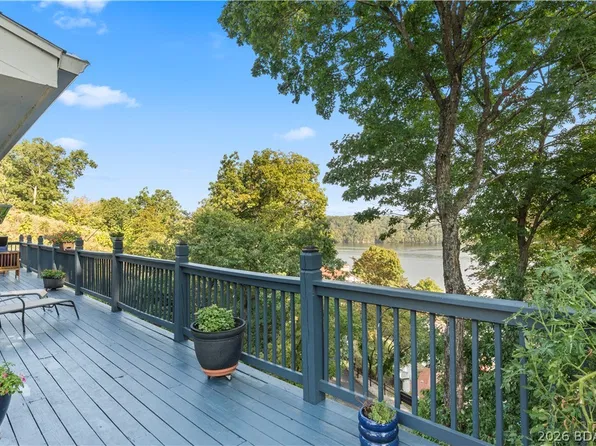 121 Bay More Rd, Linn Creek, MO 65052