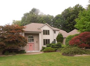 613 Old Woods Rd, Webster, NY 14580