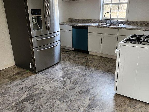 2nd image of 800 180th Ave SE
