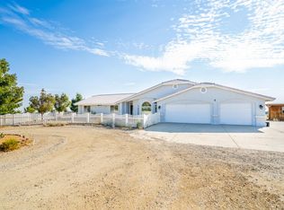 8575 Silver Rock Rd, Pinon Hills, CA 92372