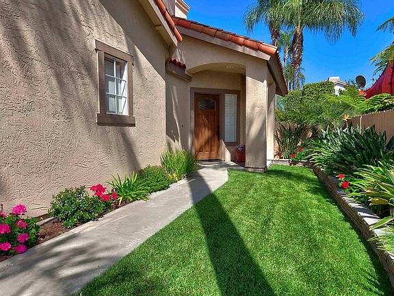 2nd image of 1960 Casablanca Ct