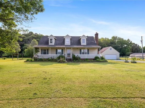 1812 Jenkins Mill Rd, Suffolk, VA 23437
