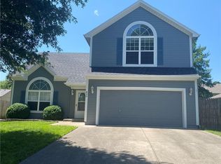 836 Highland Ave, Grain Valley, MO 64029
