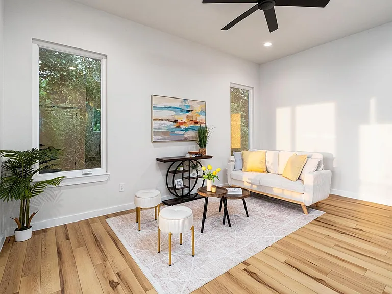 2309 Montopolis Dr #1 — Photo 4