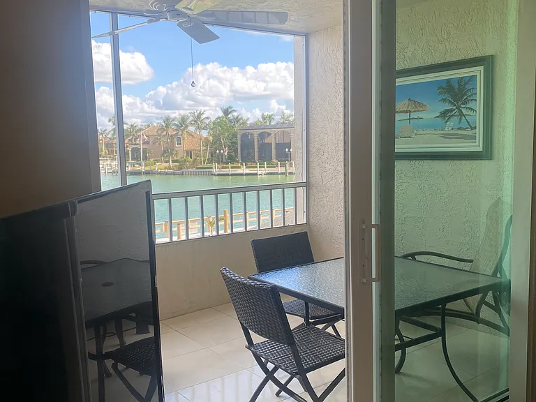 897 Collier Ct #202 — Photo 3
