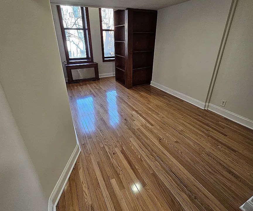 1st image of 53 W 90th St APT 7